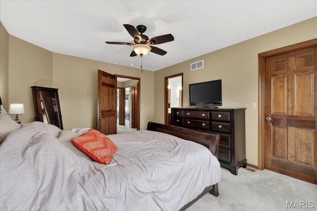 622 Saint Nicholas Drive, O'fallon, IL 62269