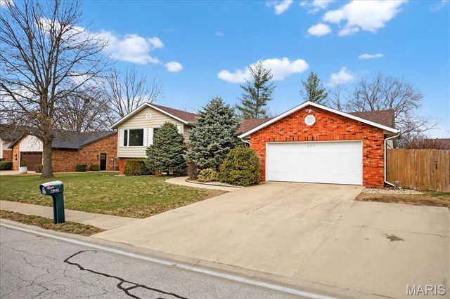 622 Saint Nicholas Drive, O'fallon, IL 62269