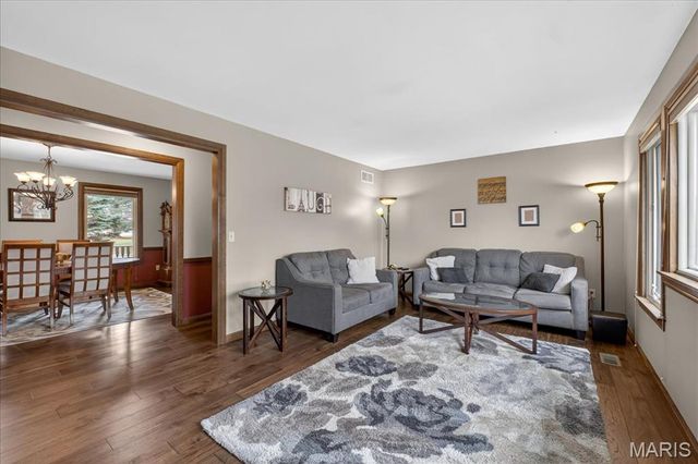 622 Saint Nicholas Drive, O'fallon, IL 62269