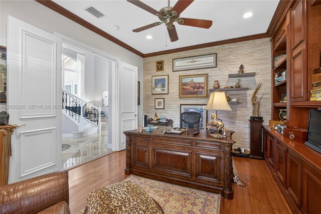 110 Abondance Dr, Palm Beach Gardens, FL 33410