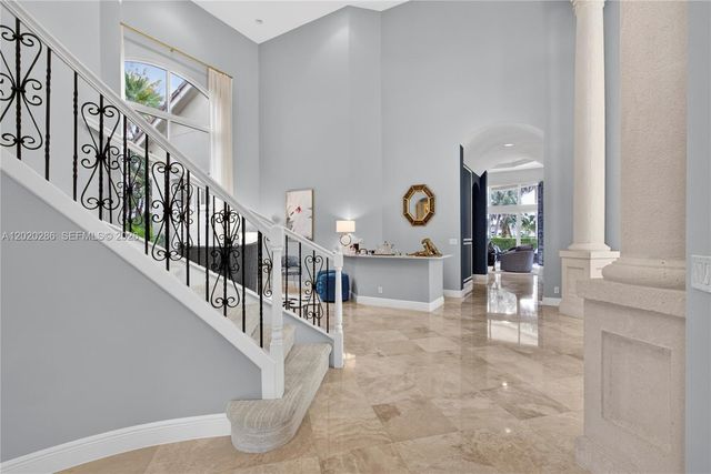 110 Abondance Dr, Palm Beach Gardens, FL 33410