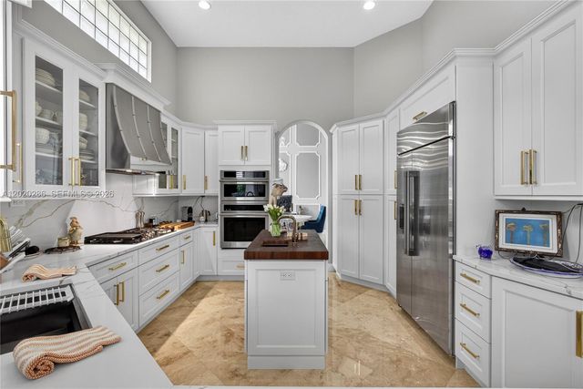 110 Abondance Dr, Palm Beach Gardens, FL 33410