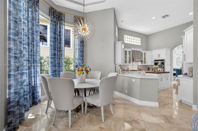 110 Abondance Dr, Palm Beach Gardens, FL 33410