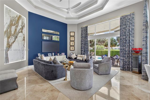 110 Abondance Dr, Palm Beach Gardens, FL 33410