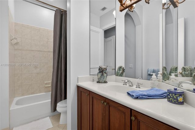 110 Abondance Dr, Palm Beach Gardens, FL 33410