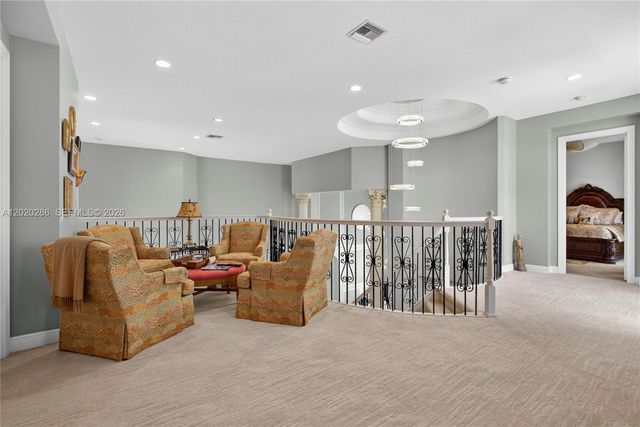 110 Abondance Dr, Palm Beach Gardens, FL 33410