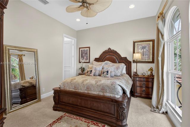 110 Abondance Dr, Palm Beach Gardens, FL 33410