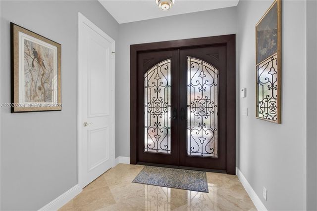 110 Abondance Dr, Palm Beach Gardens, FL 33410