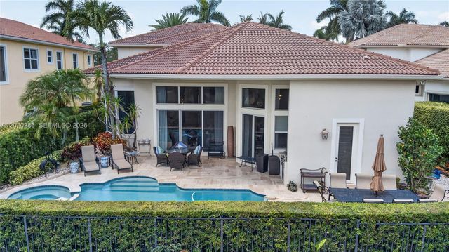 110 Abondance Dr, Palm Beach Gardens, FL 33410