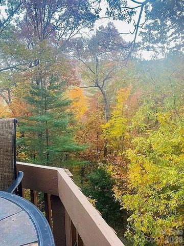 109 Emerald Ridge Road, Sapphire, NC 28774