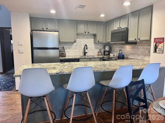 109 Emerald Ridge Road, Sapphire, NC 28774