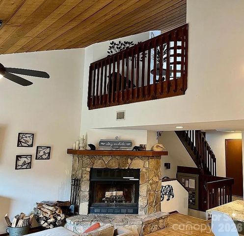 109 Emerald Ridge Road, Sapphire, NC 28774