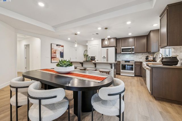 2628 Wesley Way, Chico, CA 95973