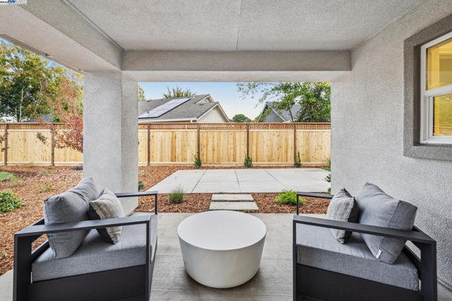 2628 Wesley Way, Chico, CA 95973