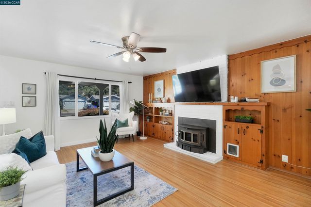 2309 Julia Ct, Pinole, CA 94564