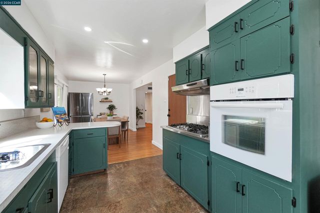 2309 Julia Ct, Pinole, CA 94564