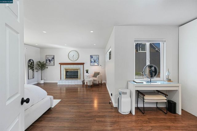 2309 Julia Ct, Pinole, CA 94564