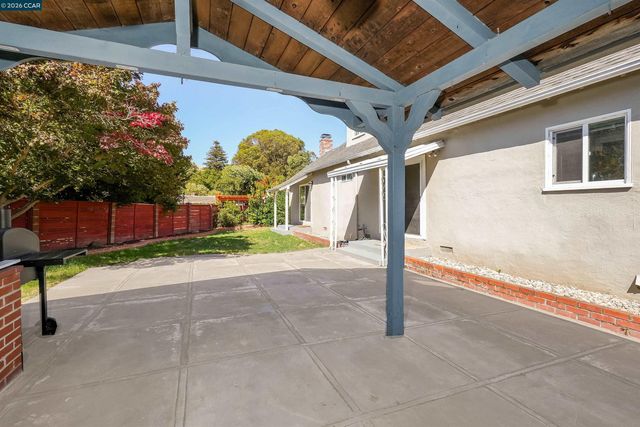 2309 Julia Ct, Pinole, CA 94564