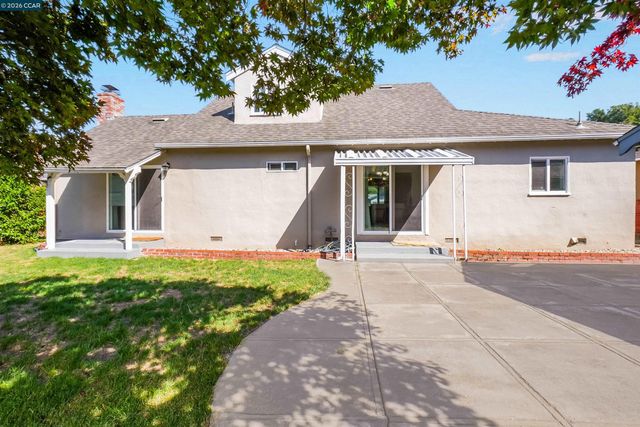 2309 Julia Ct, Pinole, CA 94564