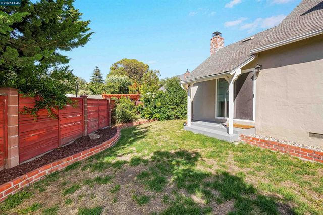2309 Julia Ct, Pinole, CA 94564