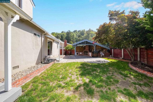 2309 Julia Ct, Pinole, CA 94564