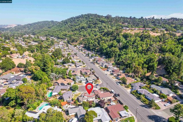 2309 Julia Ct, Pinole, CA 94564