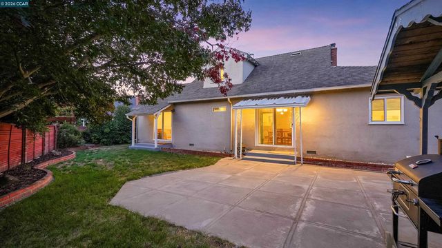 2309 Julia Ct, Pinole, CA 94564