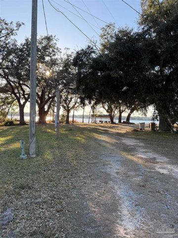 0001 Bay Vista Ln, Milton, FL 32583