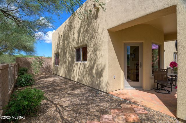 835 W Waterview Drive, Green Valley, AZ 85614