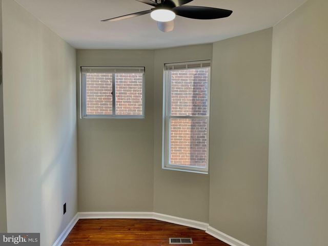 320 W TABOR RD, Philadelphia, PA 19120