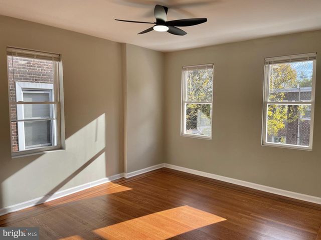 320 W TABOR RD, Philadelphia, PA 19120