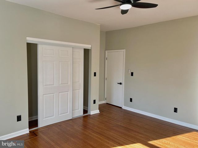 320 W TABOR RD, Philadelphia, PA 19120