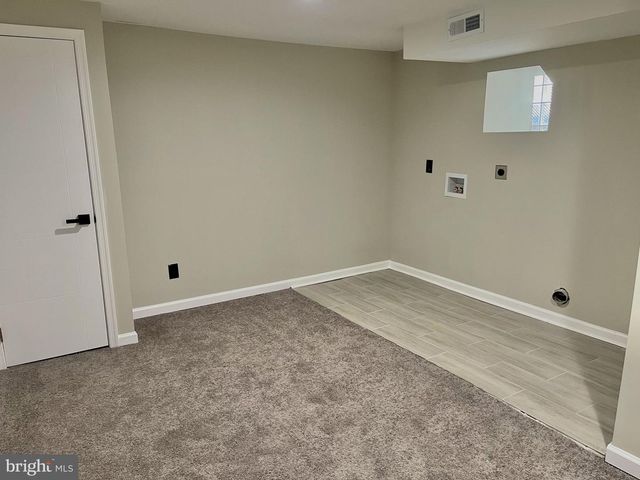 320 W TABOR RD, Philadelphia, PA 19120