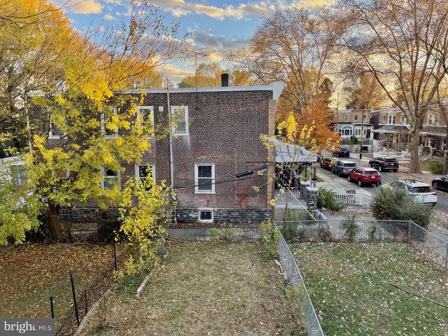 320 W TABOR RD, Philadelphia, PA 19120