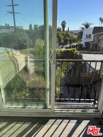 4010 W Adams Boulevard, Los Angeles, CA 90018