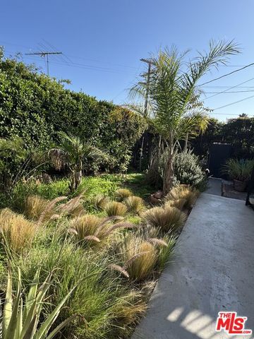 4010 W Adams Boulevard, Los Angeles, CA 90018