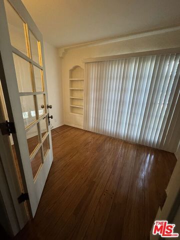 4010 W Adams Boulevard, Los Angeles, CA 90018