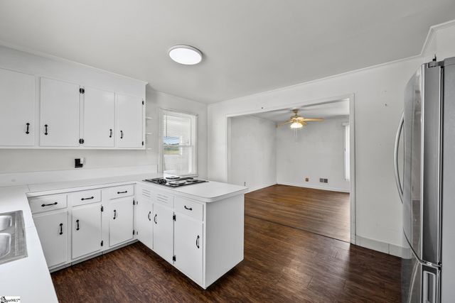 7011 White Horse Road, Greenville, SC 29611