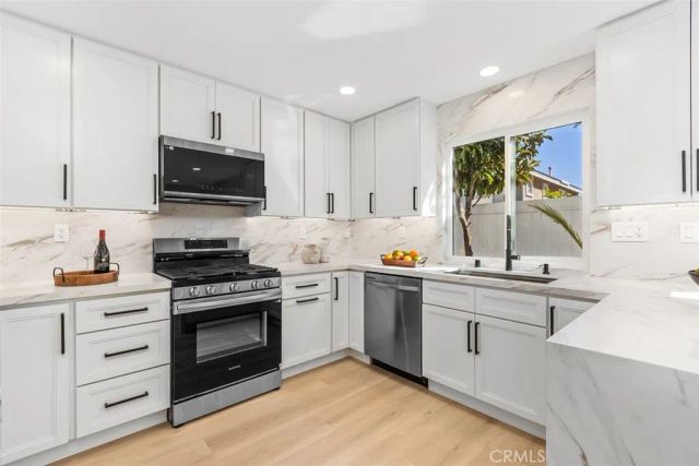 5 Chatri Circle, Lake Forest, CA 92610