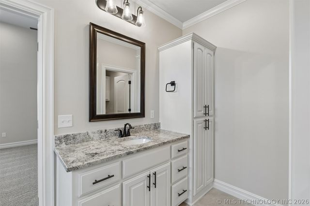 102 E 165th Street S, Glenpool, OK 74033