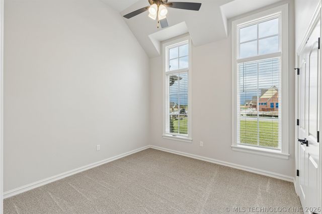 102 E 165th Street S, Glenpool, OK 74033