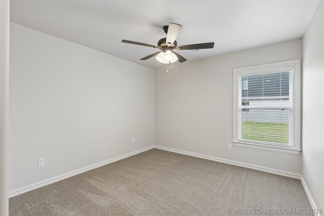 102 E 165th Street S, Glenpool, OK 74033