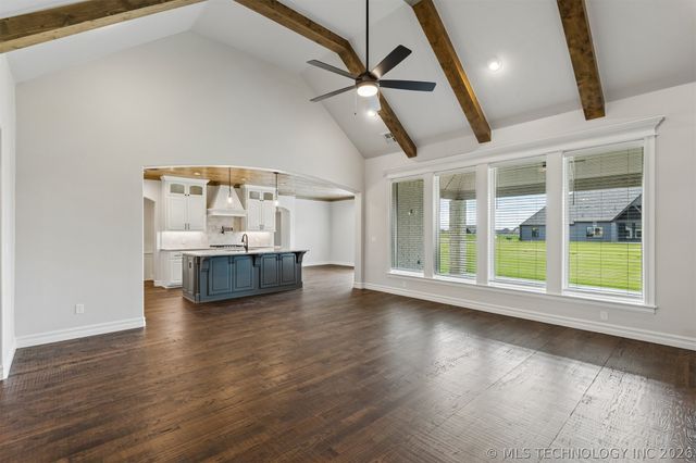 102 E 165th Street S, Glenpool, OK 74033