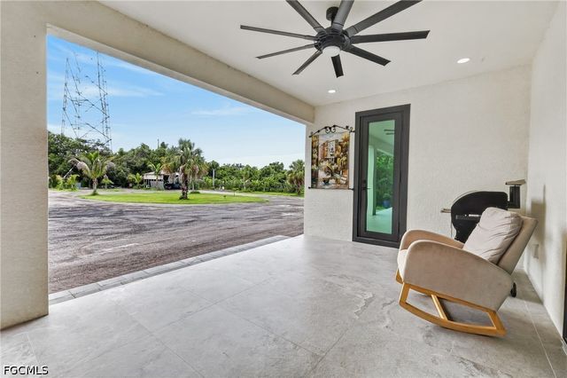 7961 Bartholomew DR, North Fort Myers, FL 33917