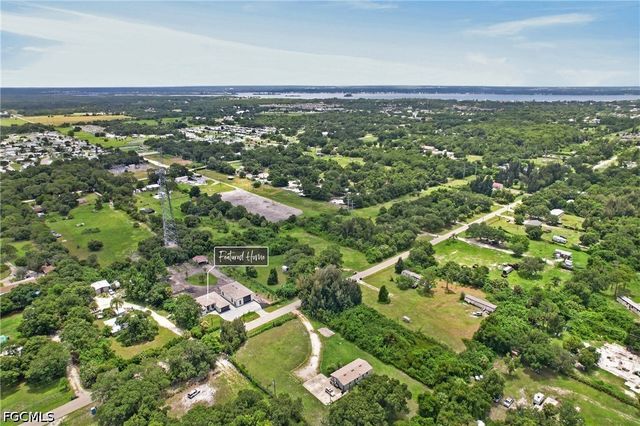 7961 Bartholomew DR, North Fort Myers, FL 33917