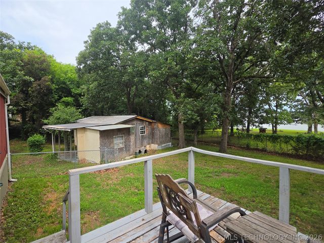 416335 Lagoon Drive, Checotah, OK 74426