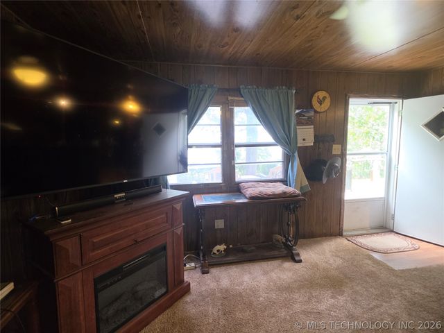 416335 Lagoon Drive, Checotah, OK 74426