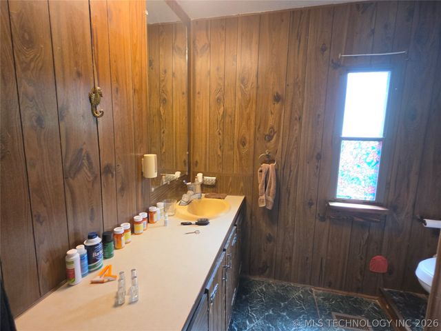416335 Lagoon Drive, Checotah, OK 74426