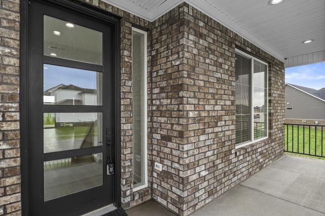 804 Shelburne Way, Nicholasville, KY 40356