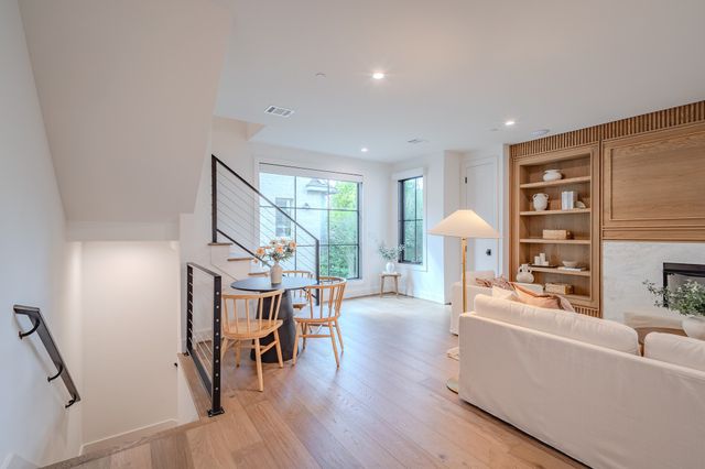 4128 University Boulevard 4, University Park, TX 75205